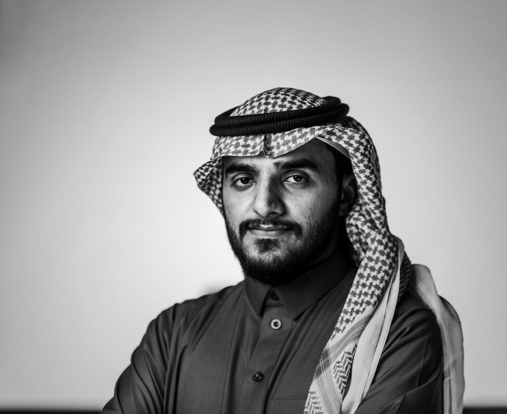 المصمم يونس العبودي